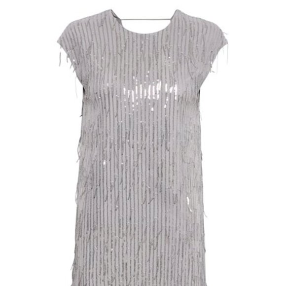 In wear Fiduclw Dress - Picture 4 of 5